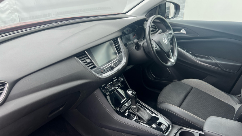 Vauxhall Grandland X 1.2 Turbo SRi Nav 5dr Auto Petrol Hatchback